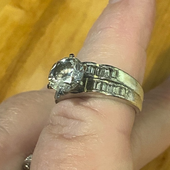 Wedding Set - Picture 2 of 5